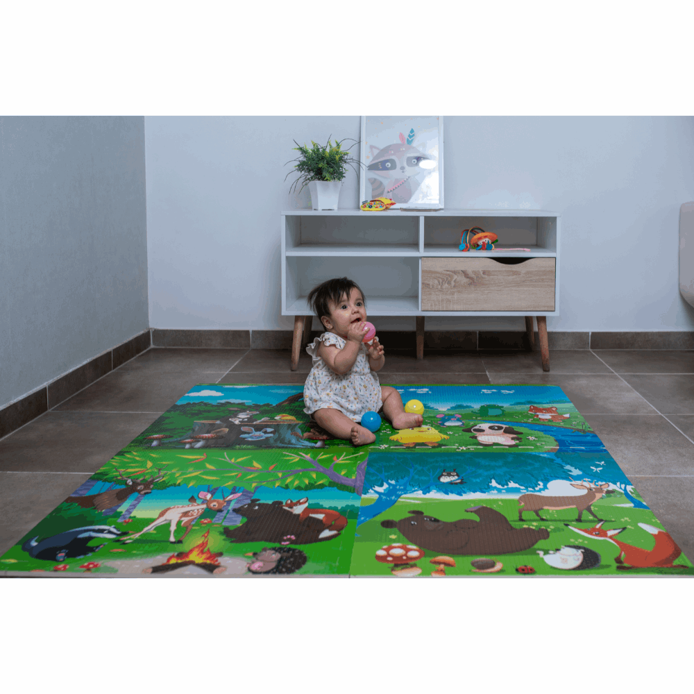 Alfombra Goma Eva Diseño mis amigos Medidas 1,2 x 1,2 mts