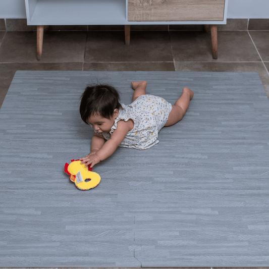 Alfombra Goma Eva color gris 1,2 x 1,2 mts
