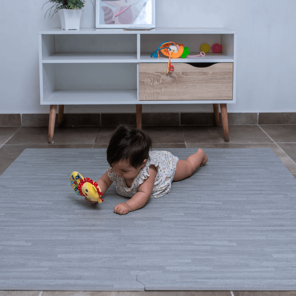 Alfombra Goma Eva color gris 1,2 x 1,2 mts