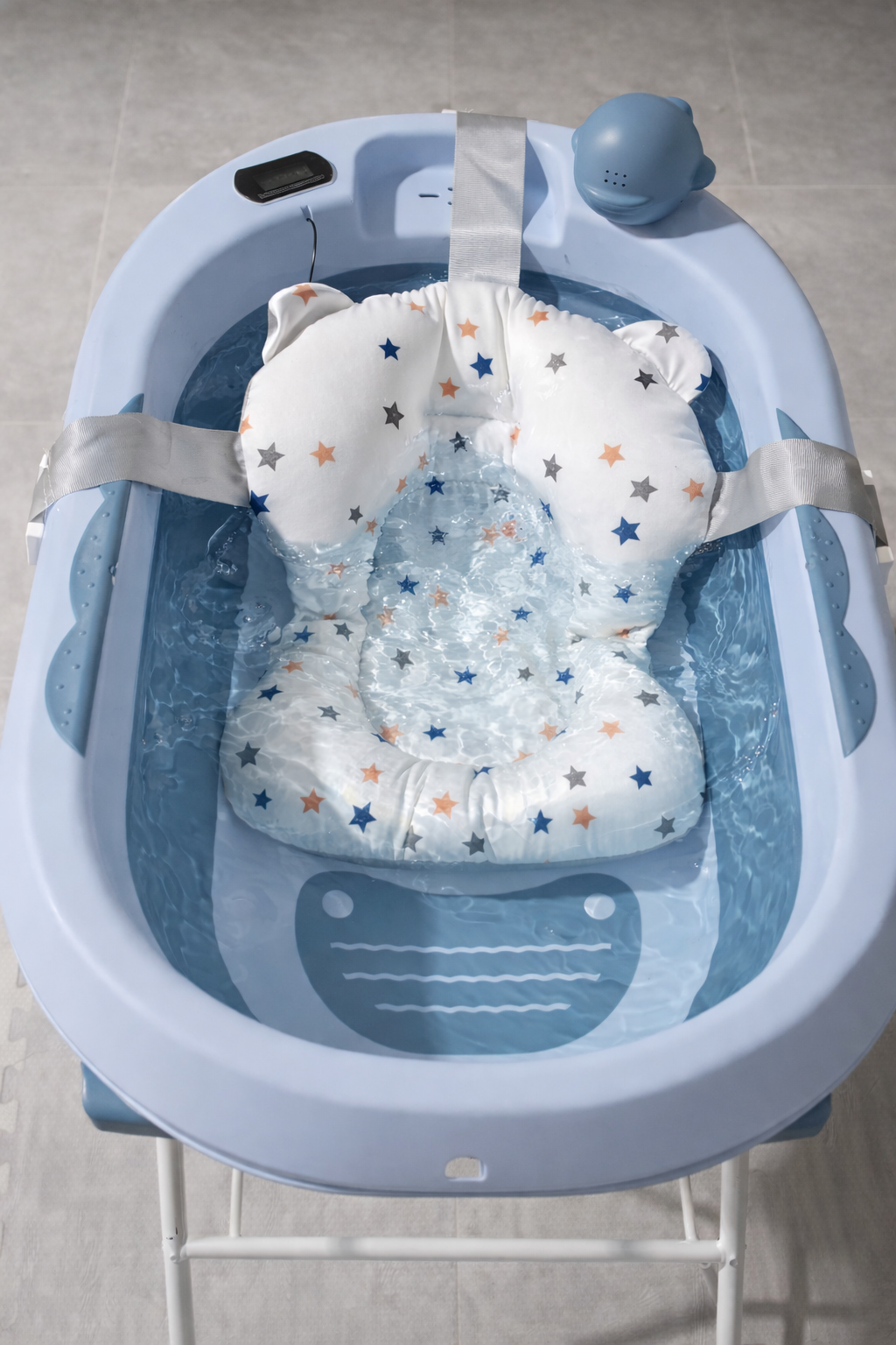 Bañera plegable con soporte para bebé azul